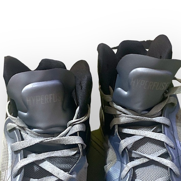 NIKE HYPERFUSE Hard to Find Mens Size 16 Grey Black Excellent Condition - Picture 12 of 13